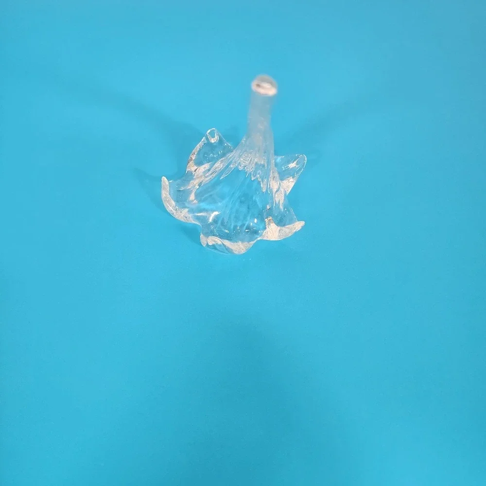 Vintage Hand Blown Clear Glass Lily Flower Shaped Single Bud Vase Unique